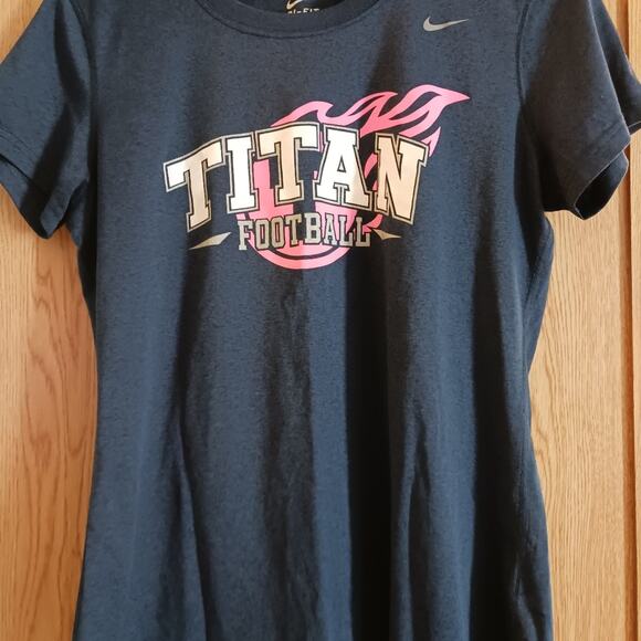 Nike Titan Football T-Shirt Women's Size M - Picture 1 of 3